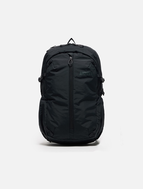 【夏休みセール】AIGLE バックパック ユニセックス アーバン 巾着バックパック 10L ZNHBN05 - AIGLE